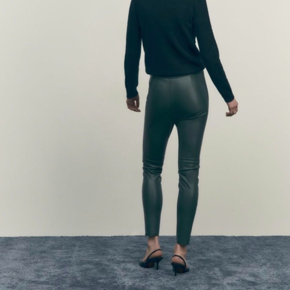 ZARA Women's Faux Leather Skinny Leggings(Dark Green, US M, L, XL/EUR M, L, XL) - Picture 4 of 11